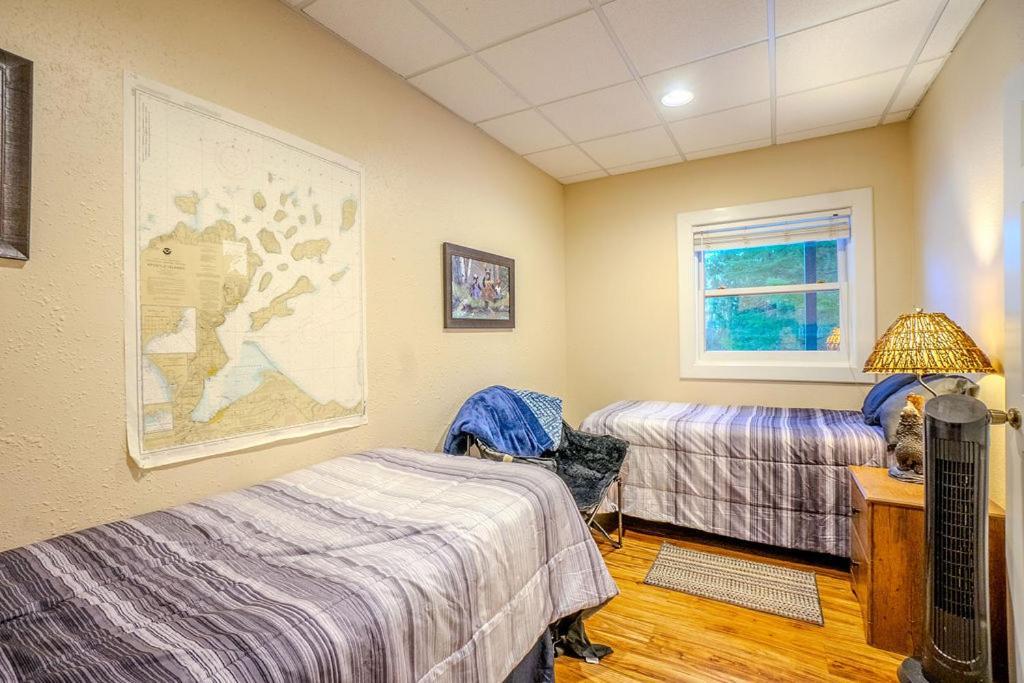 Hidden Gem A Brookside Hideaway 3 Bedroom Cozy Condo 1 Block From Marina Dogs Welcomed Bayfield Buitenkant foto